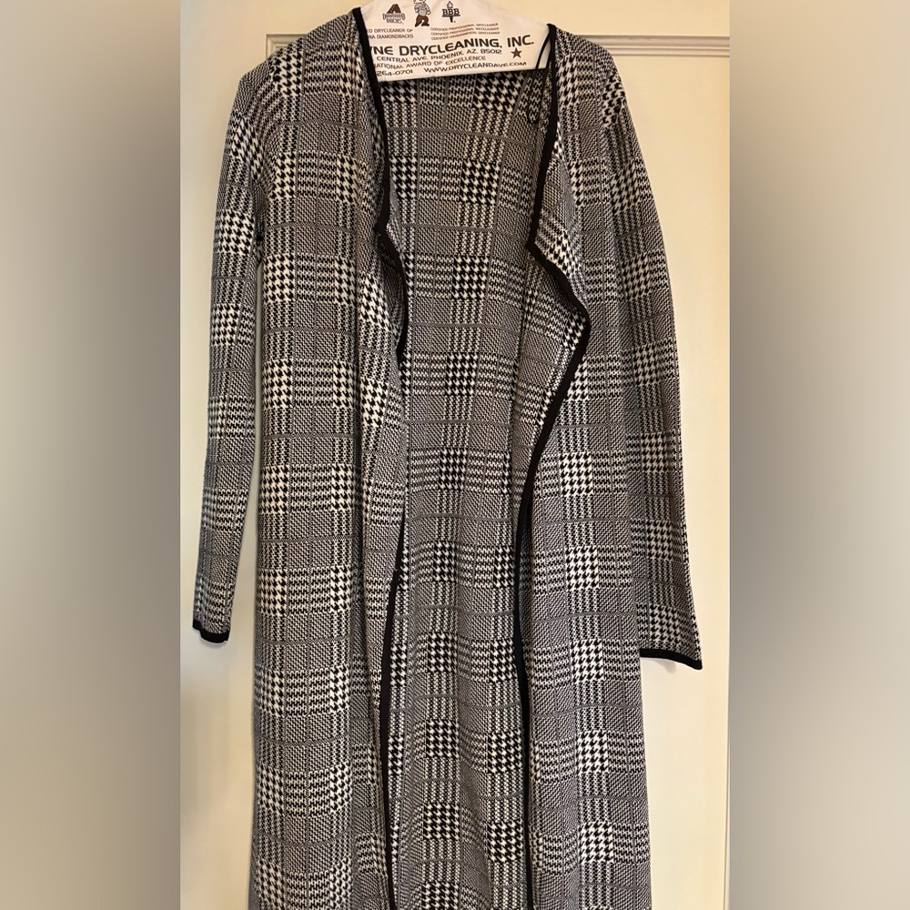 Vince Camuto Plaid Open Front Black and White Cardigan